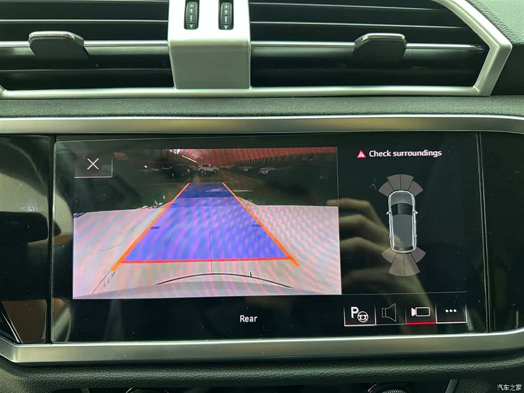 Audi Q3, 2022 22