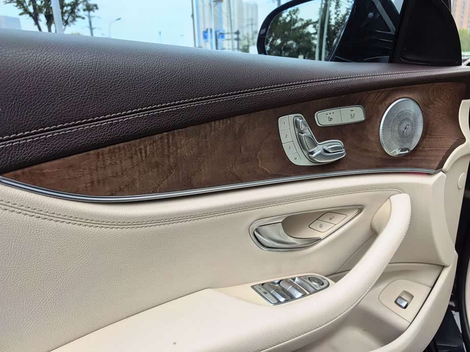 Mercedes-Benz E-class Mercedes-Benz E-class