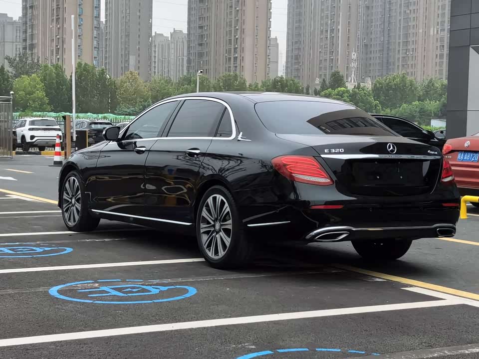 Mercedes-Benz E-class Mercedes-Benz E-class