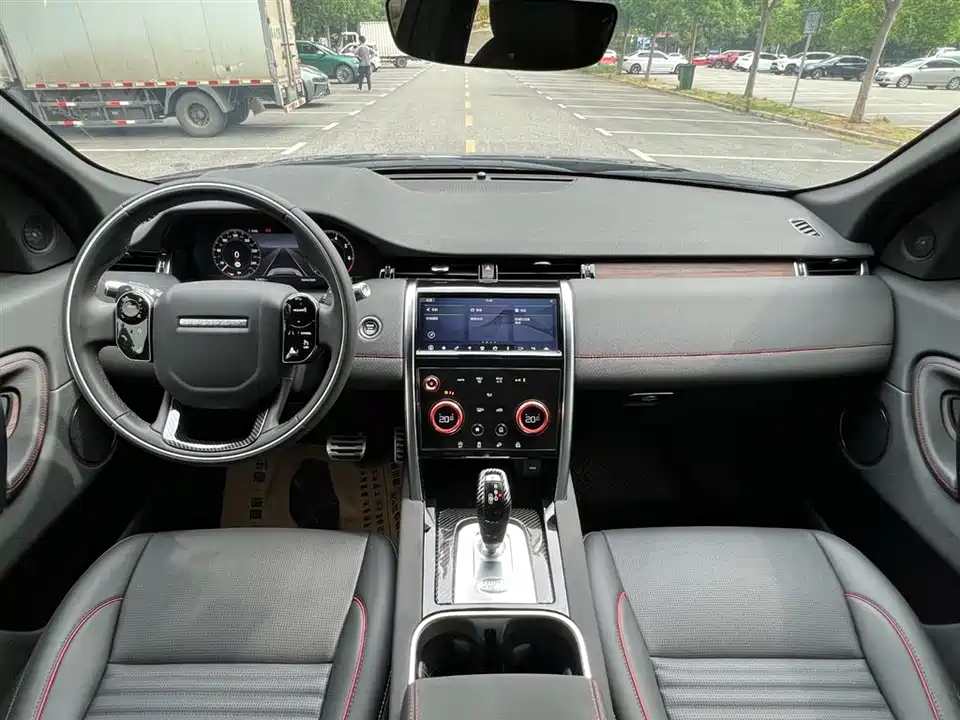 Land Rover Discover sports