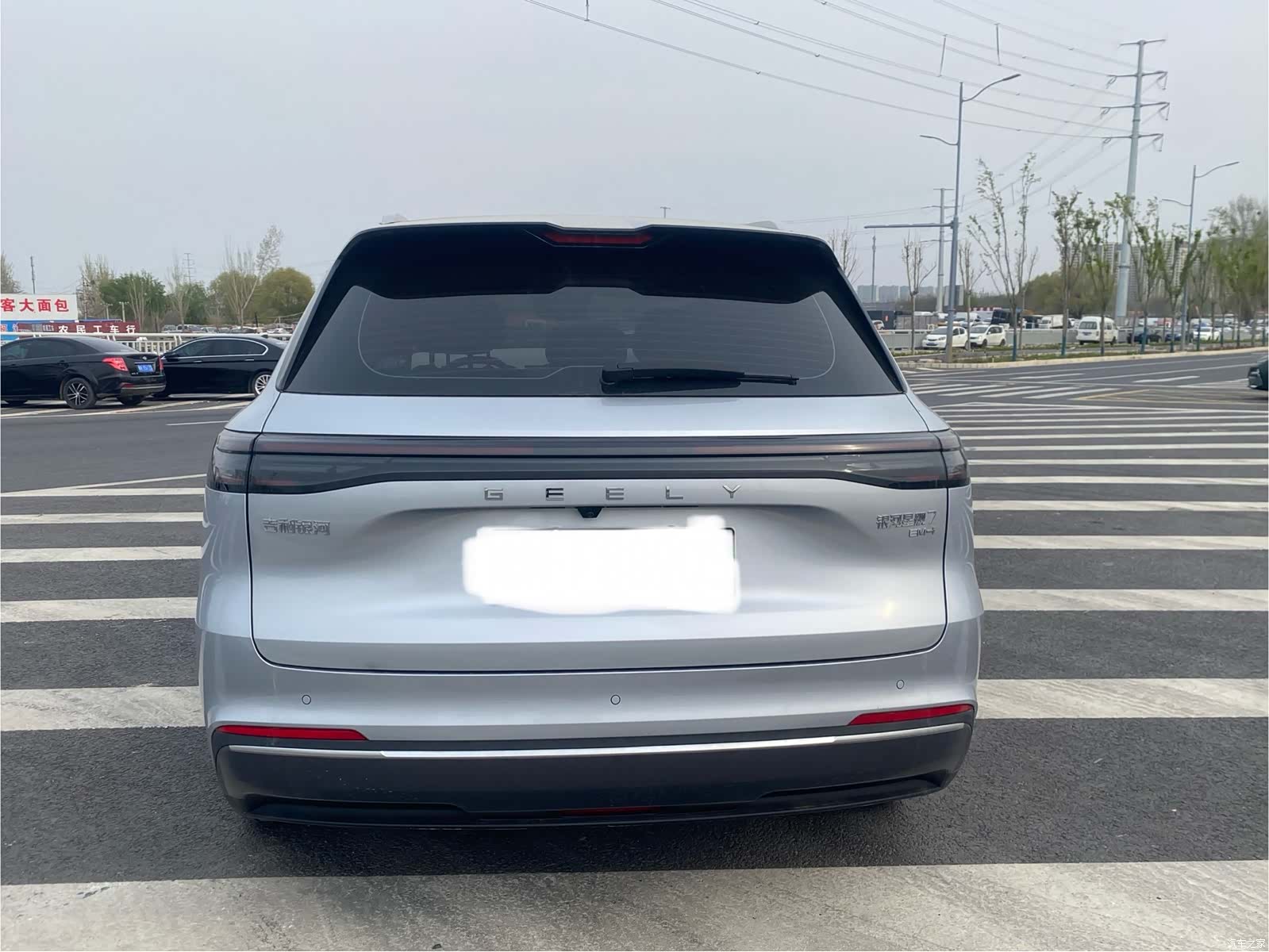 Geely 7, 2025 8