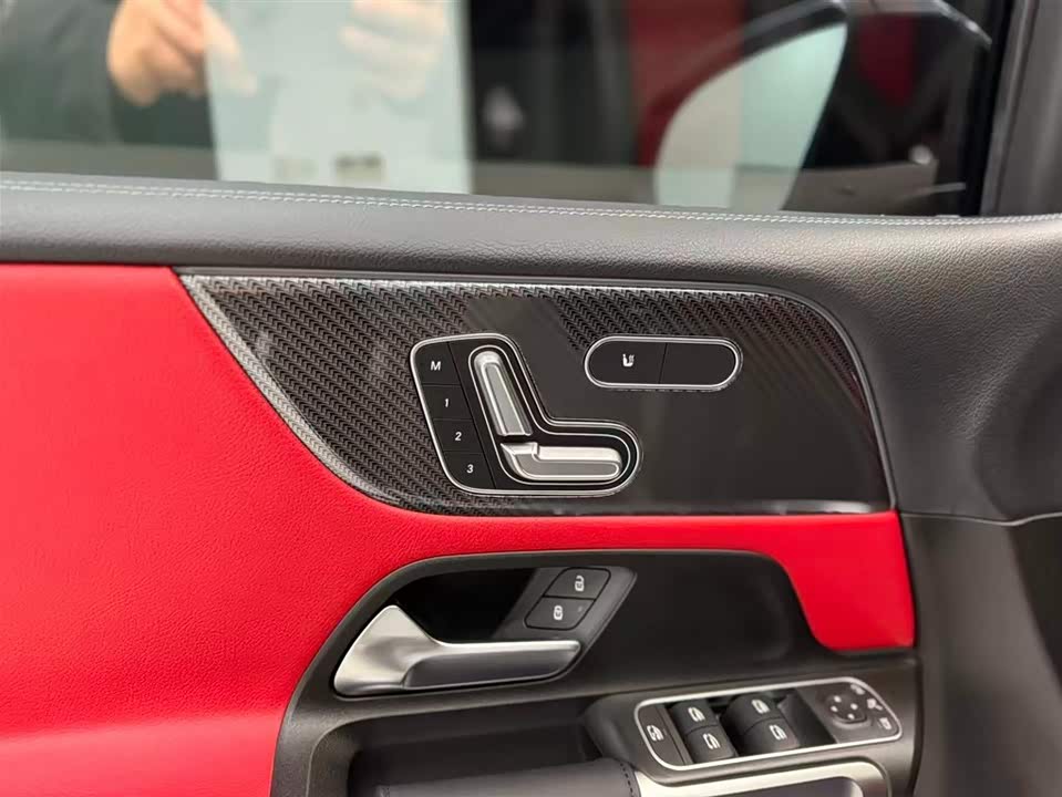 Mercedes-Benz GLB AMG