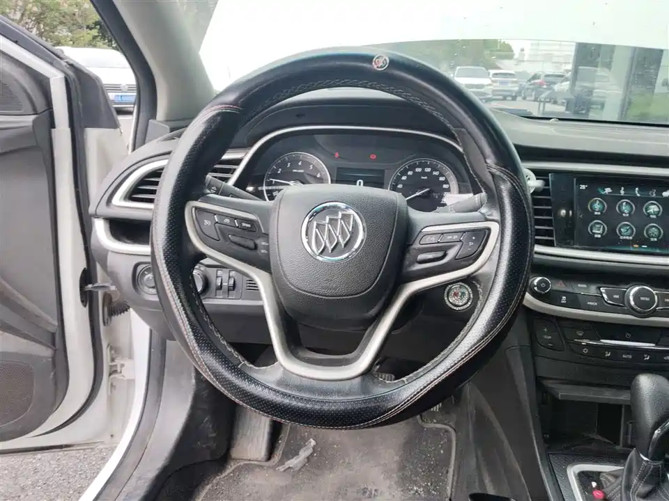 Buick Yinglang