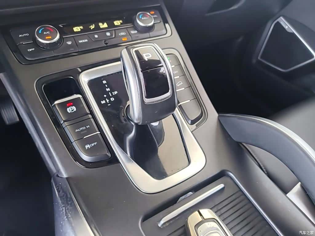 Geely Boyue, 2021 14