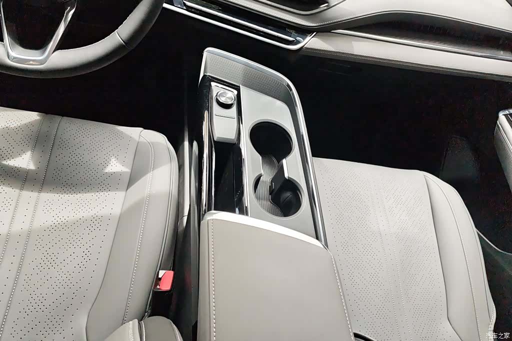 Buick E5, 2025 16