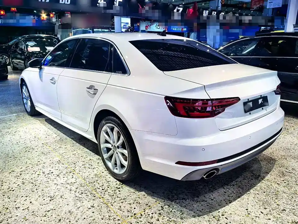 Audi A4L