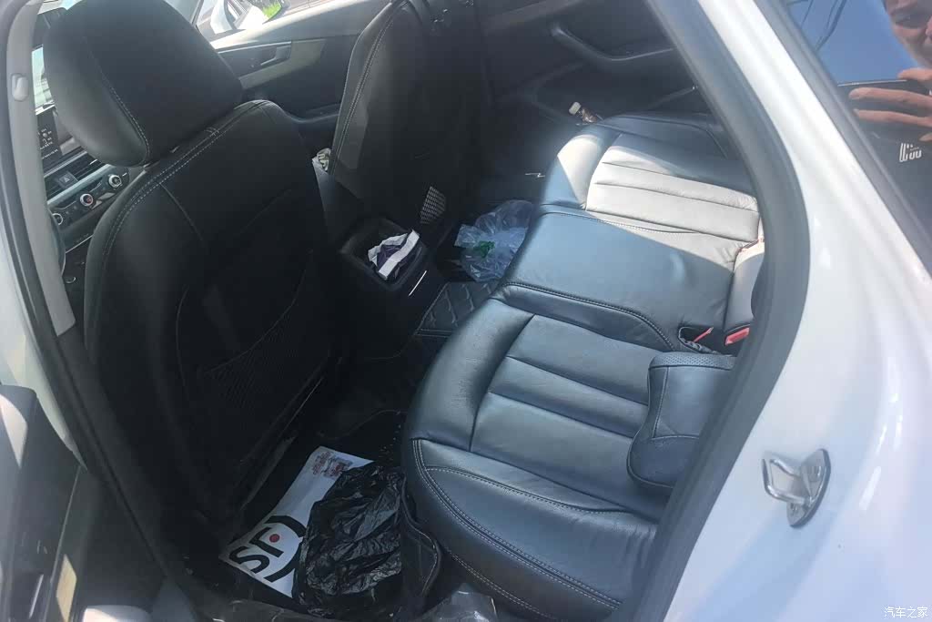 Audi A4L, 2019 10