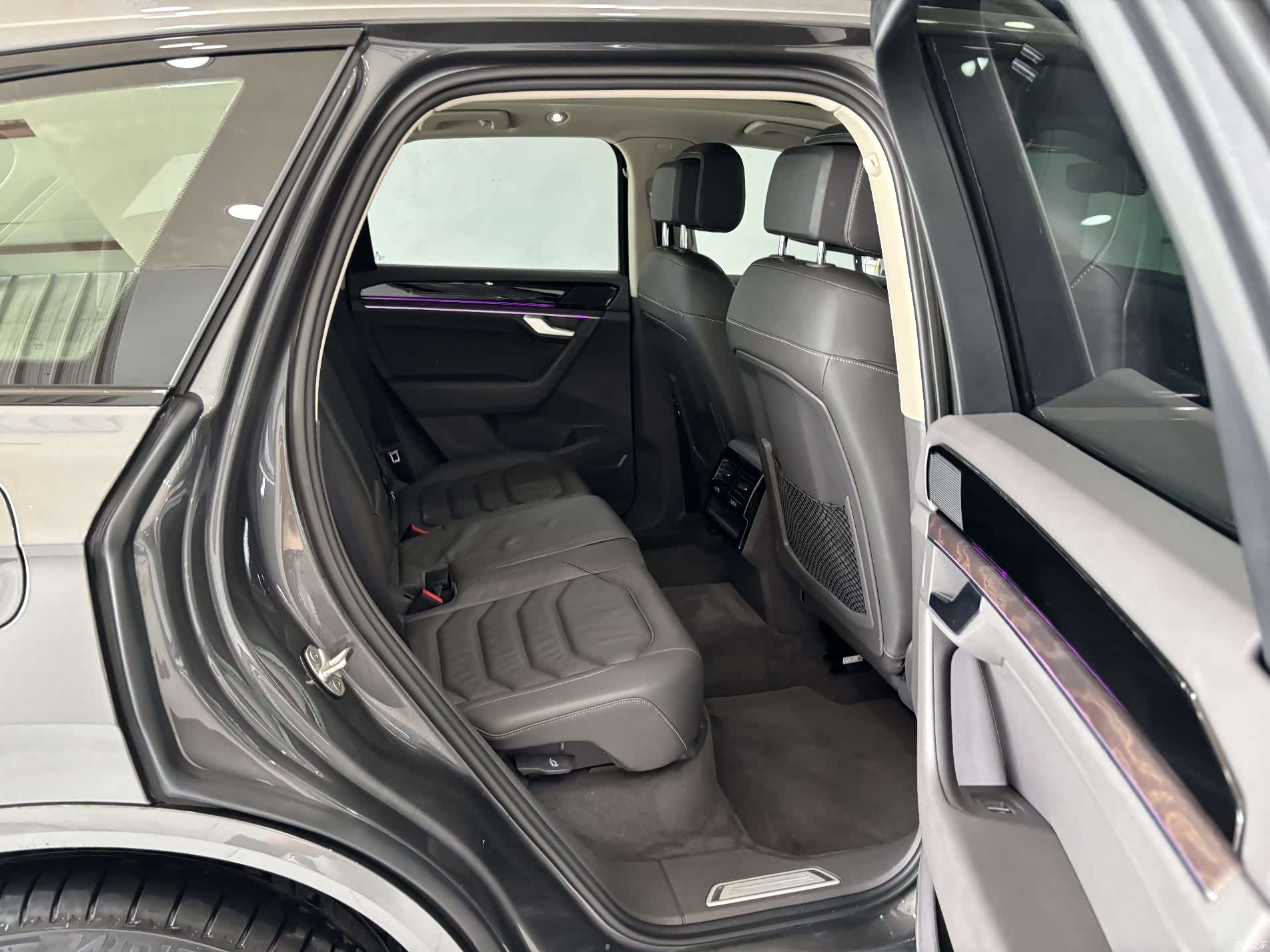 Volkswagen Touareg, 2022 24