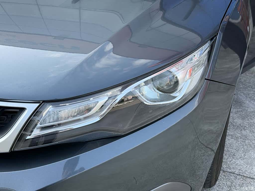 Geely Emgrand, 2017 4