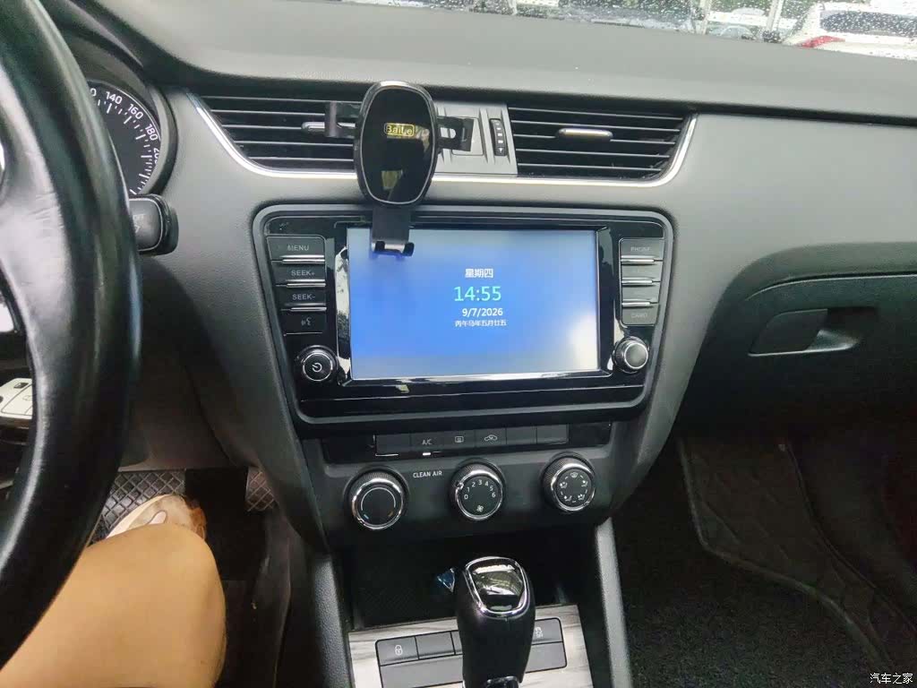 Skoda Octavia, 2015 9
