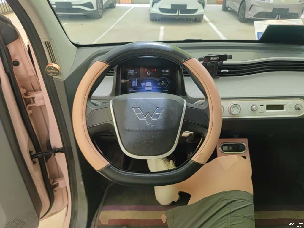 Wuling MINIEV, 2023 11