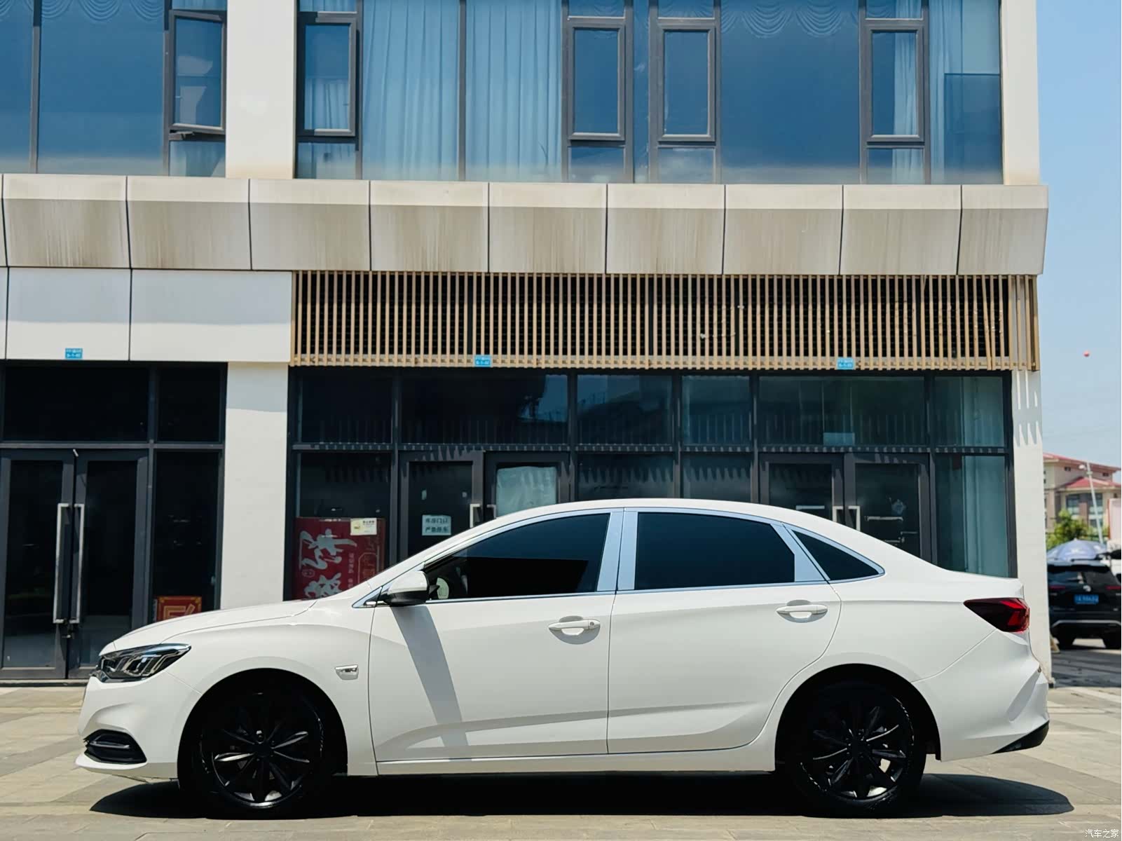 Chevrolet 320, 2022 4