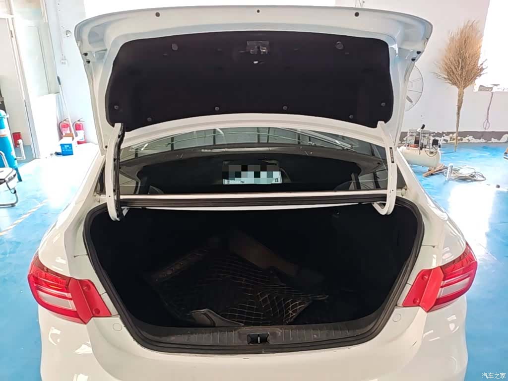 DongFeng S50EV, 2022 19
