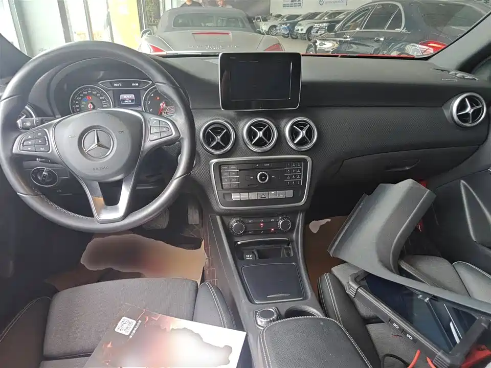 Mercedes-Benz Class A Mercedes-Benz Class A