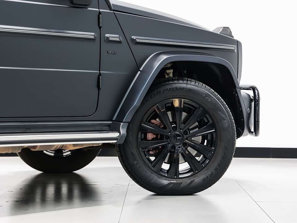 Mercedes-Benz G-class