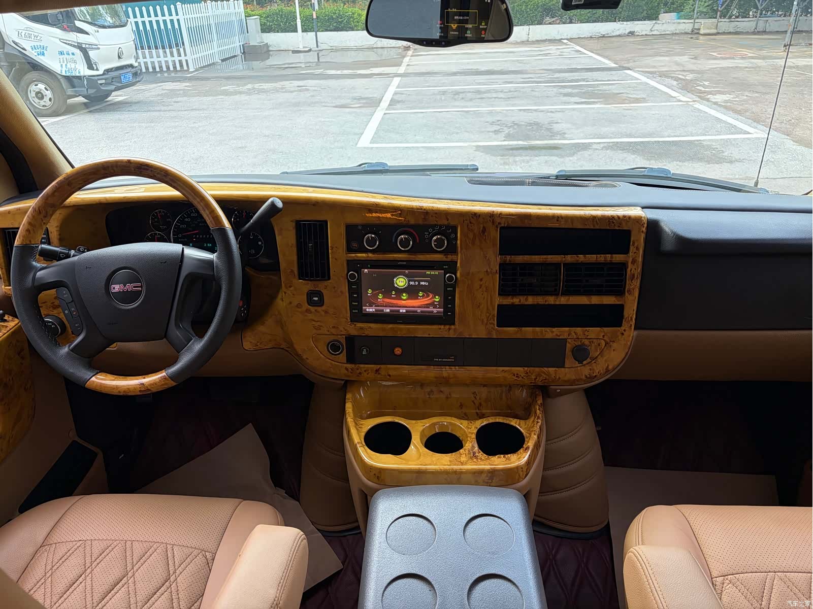 GMC SAVANA, 2019 9