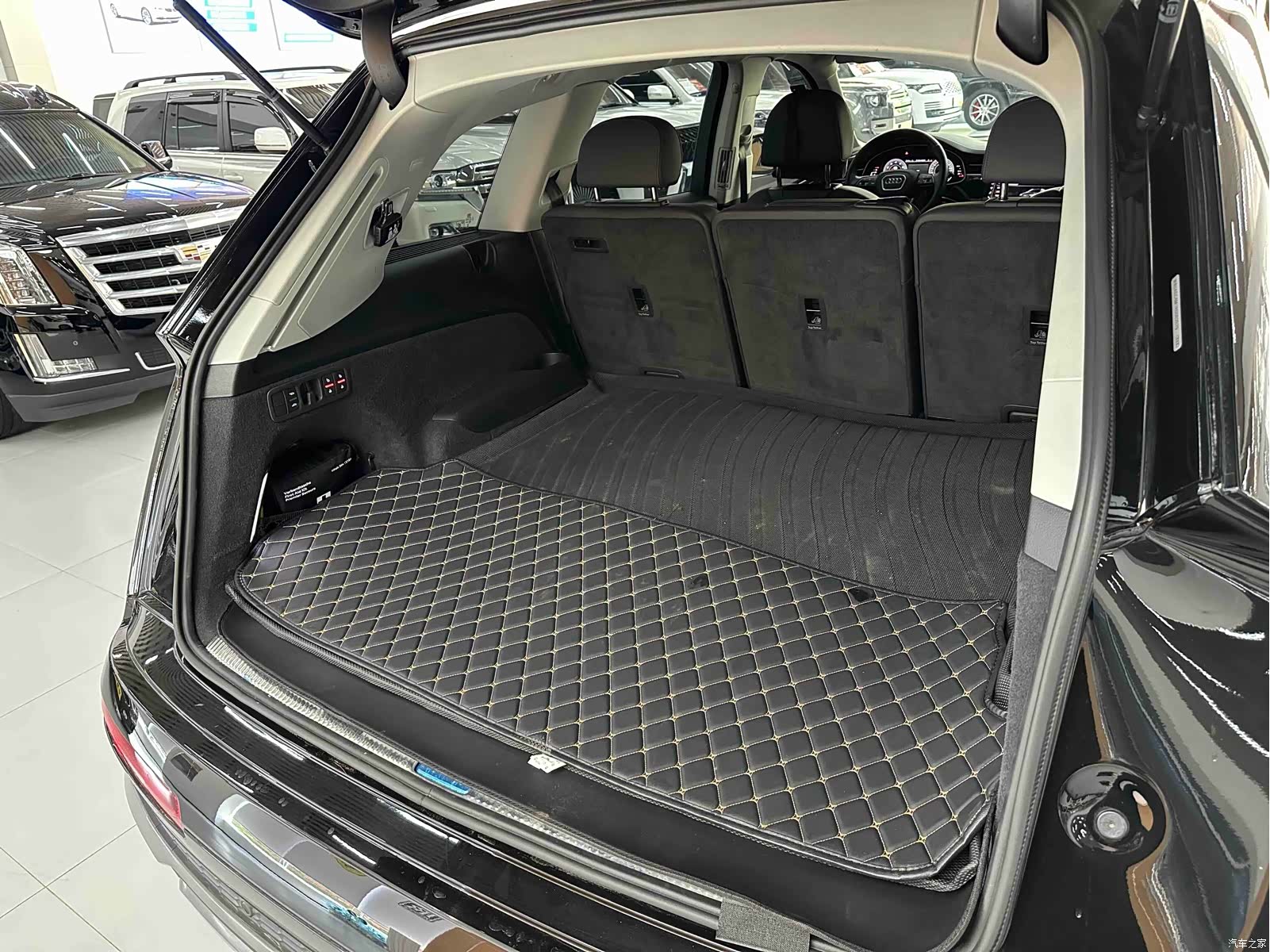 Audi Q7, 2023 16