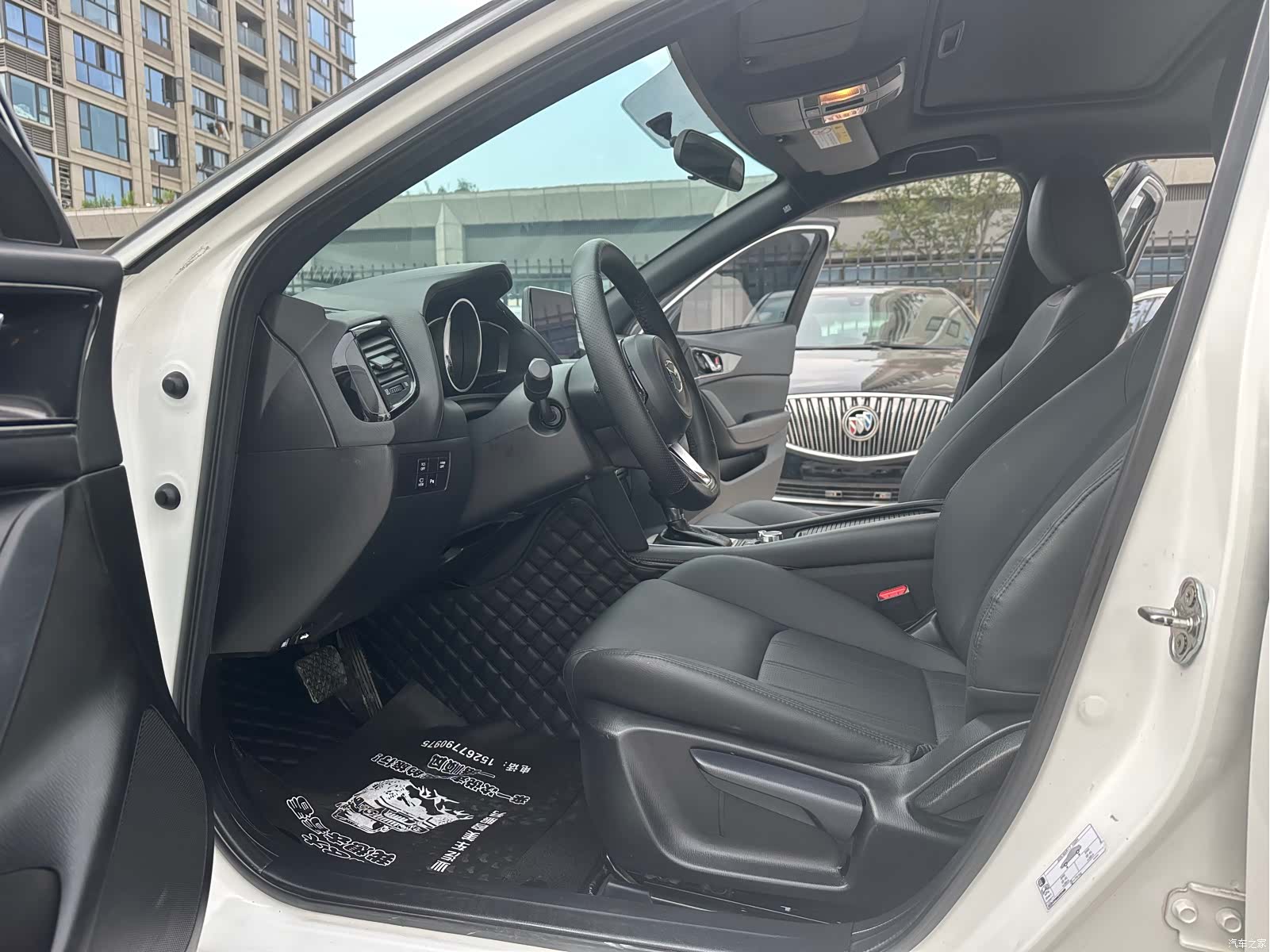 Mazda CX-4, 2021 все фото