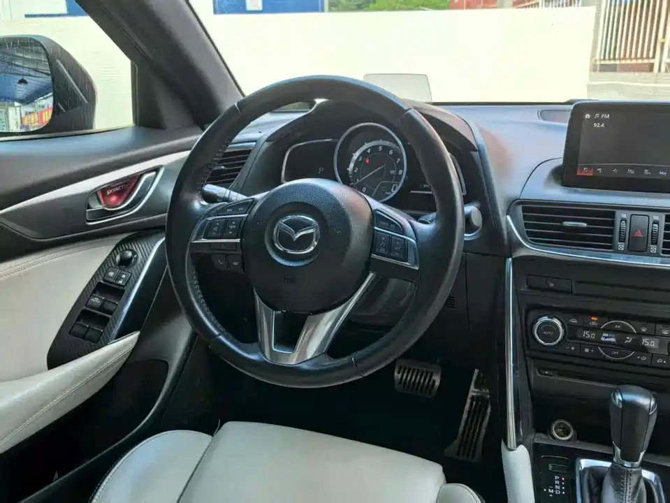 Mazda CX-4