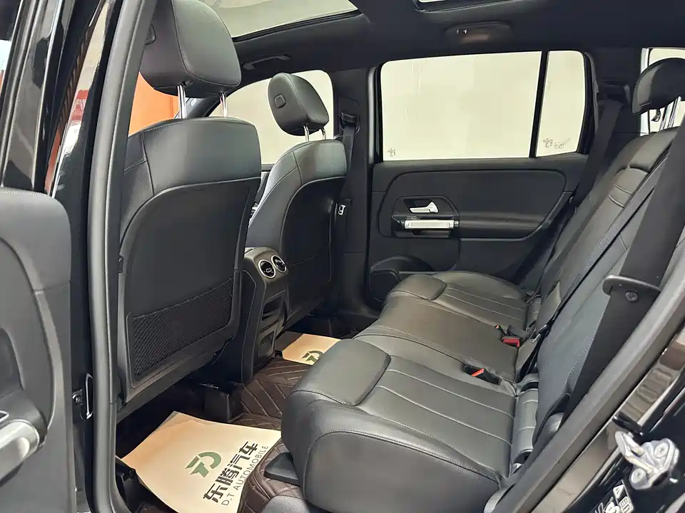 Mercedes-Benz GLB Mercedes-Benz GLB