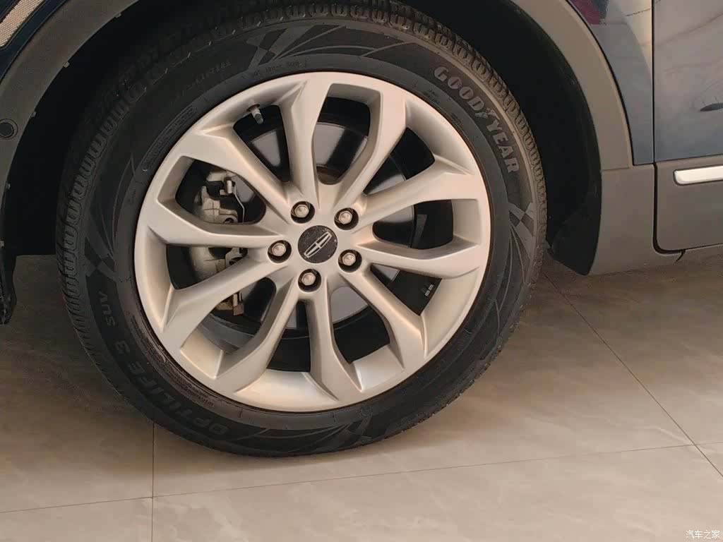 Lincoln MKC, 2019 7