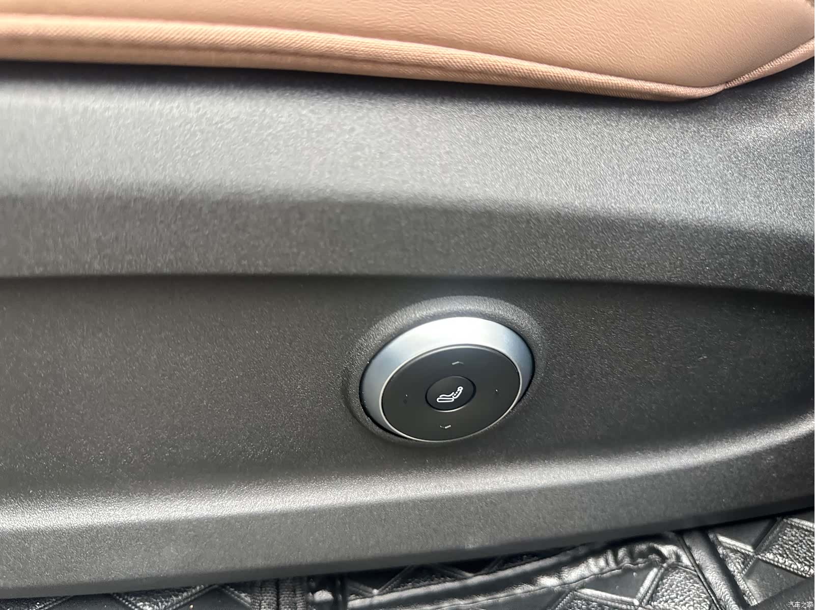 Chery Tiggo 8, 2025 8