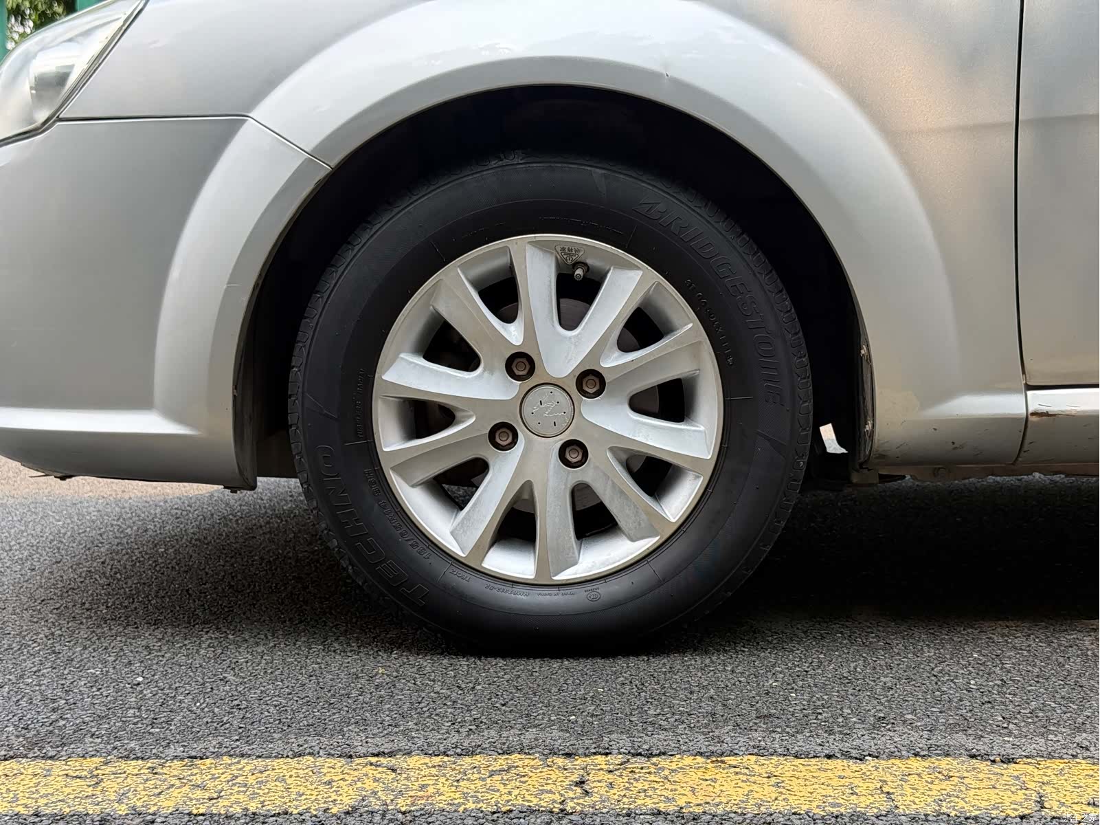 Buick 1.6LX-AT, 2012 14
