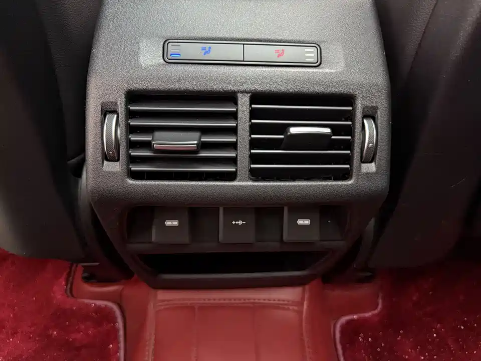 Land Rover Discover sports