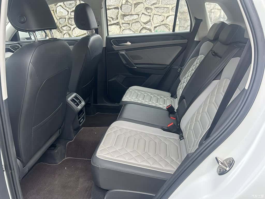 Volkswagen Tayron, 2023 9