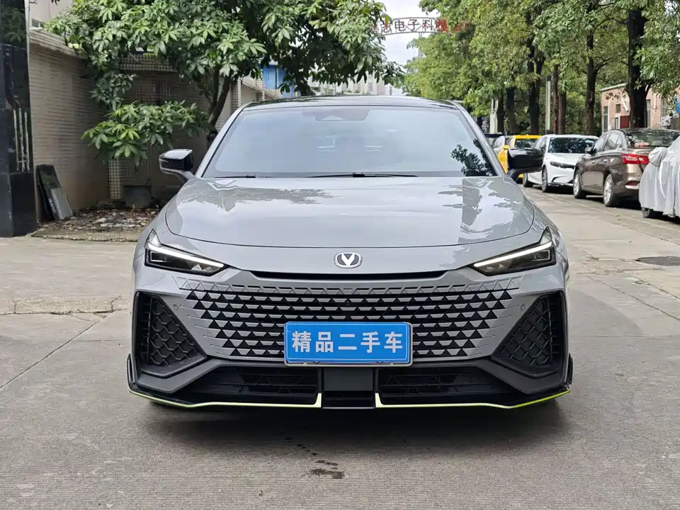 Changan UNI-V