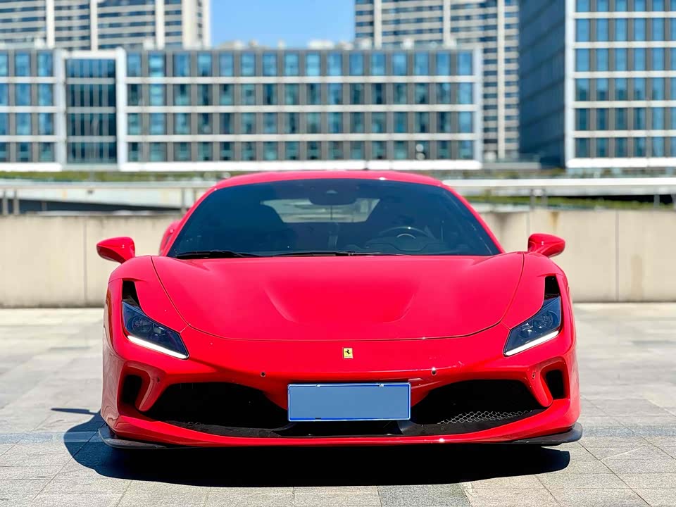 Ferrari F8