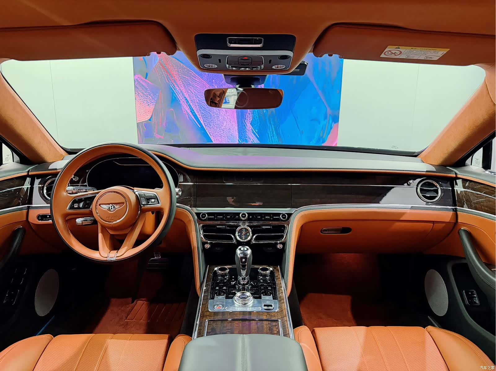 Bentley Flying Spur, 2024 13