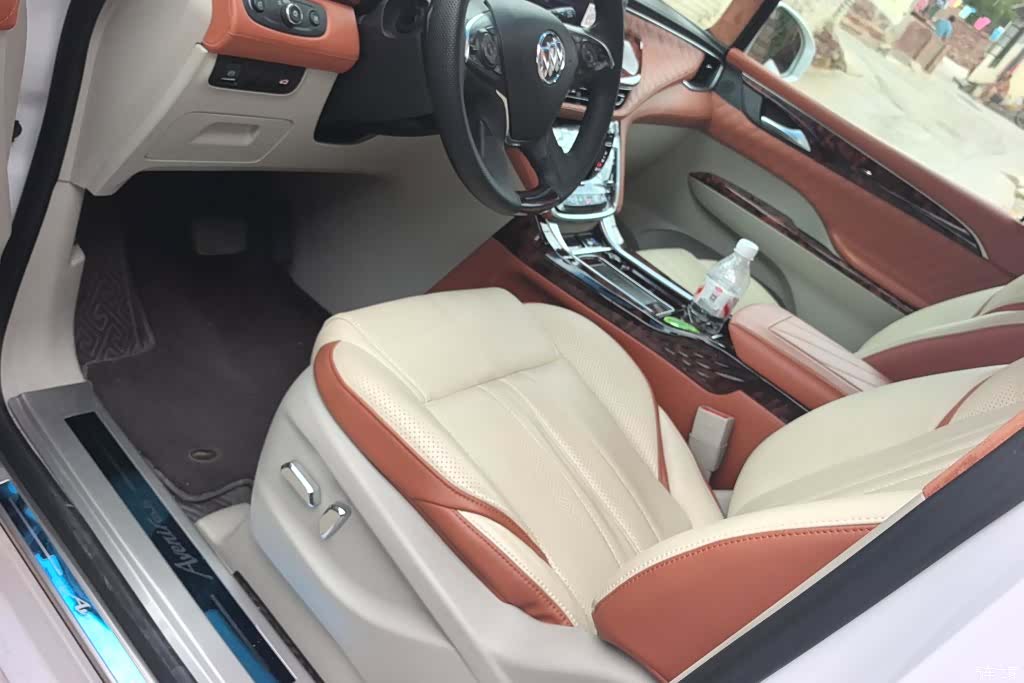 Buick GL8, 2024 9