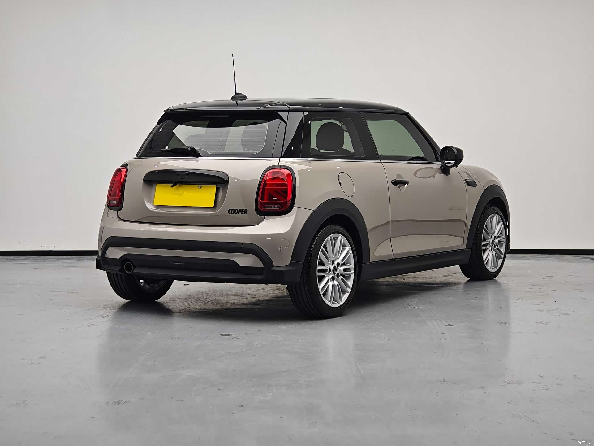 Mini Cooper, 2022 4