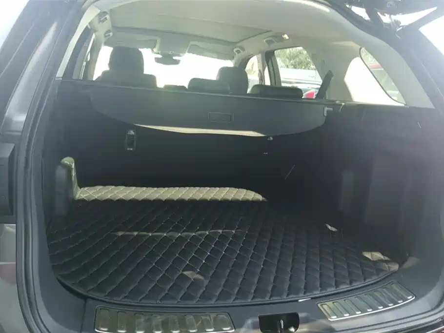 Land Rover Discover sports