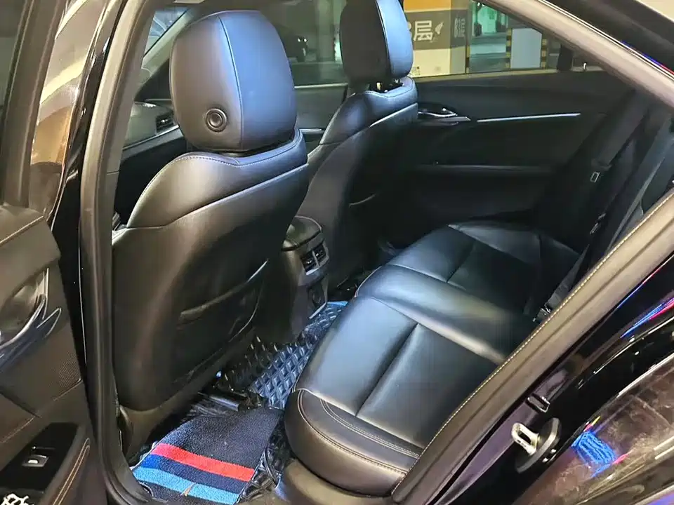 Cadillac CT4