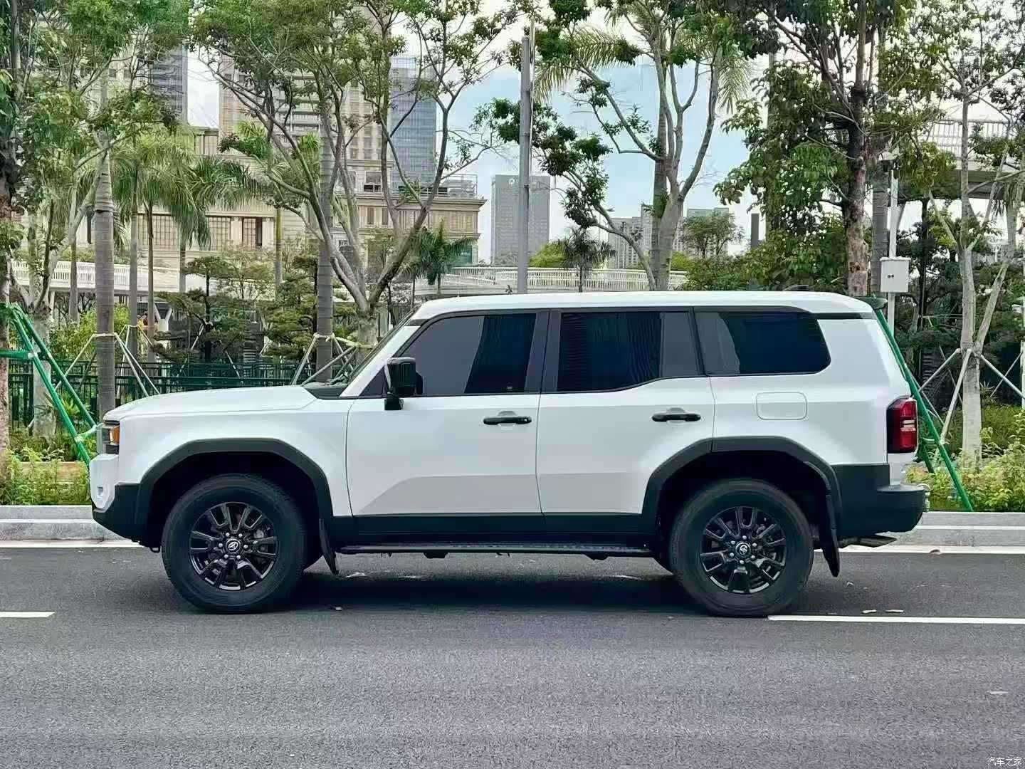 Toyota Prado, 2024 9