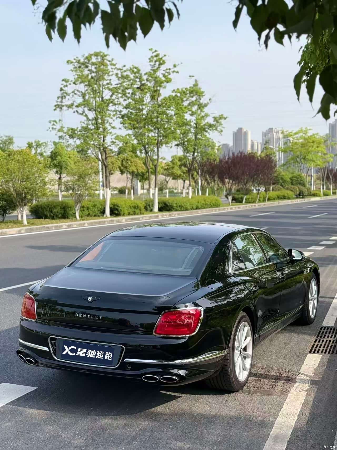 Bentley Flying Spur, 2021 6