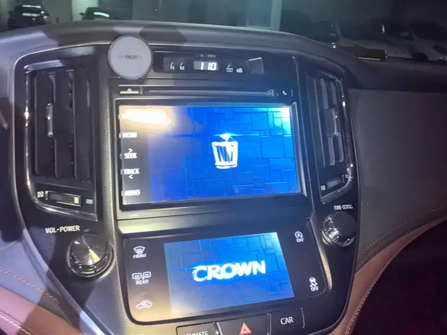 Toyota crown Toyota crown