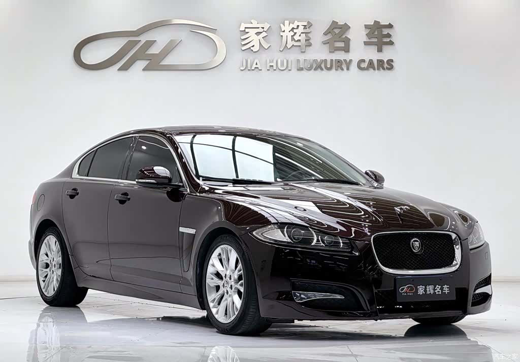 Jaguar XF, 2013 3