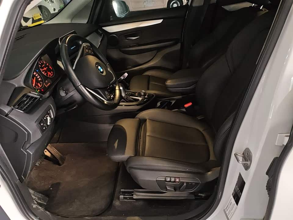 BMW 2 series station wagon