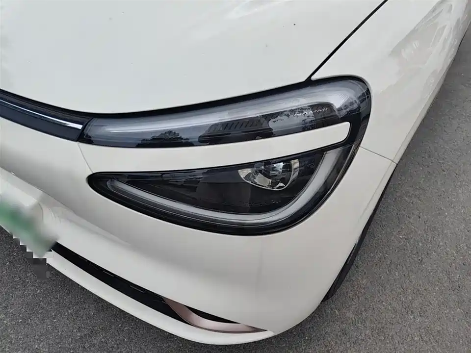 Dongfeng Nammi Nano 01