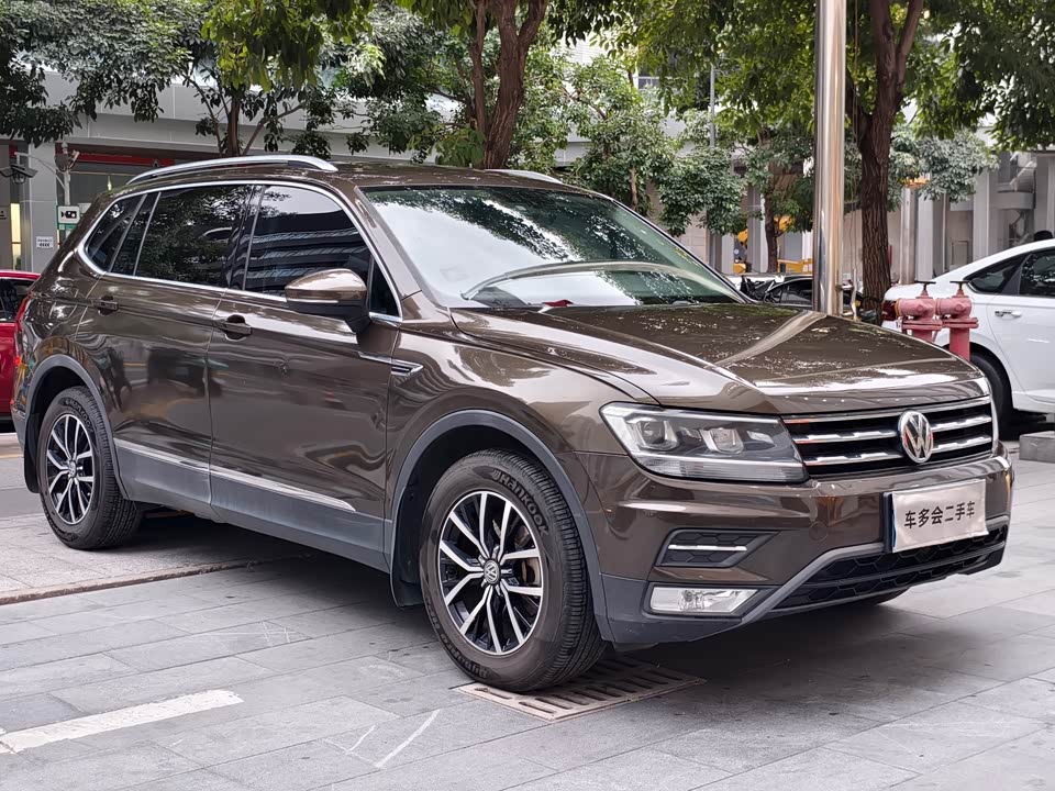 Volkswagen Tiguan L
