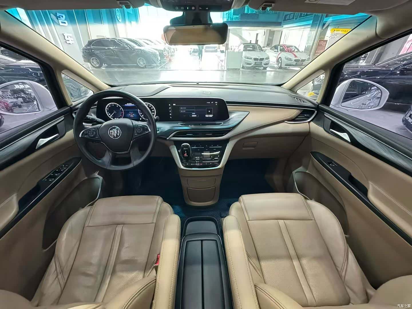 Buick GL8, 2021 все фото