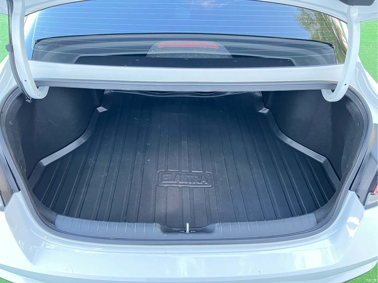 Hyundai Elantra, 2022 21