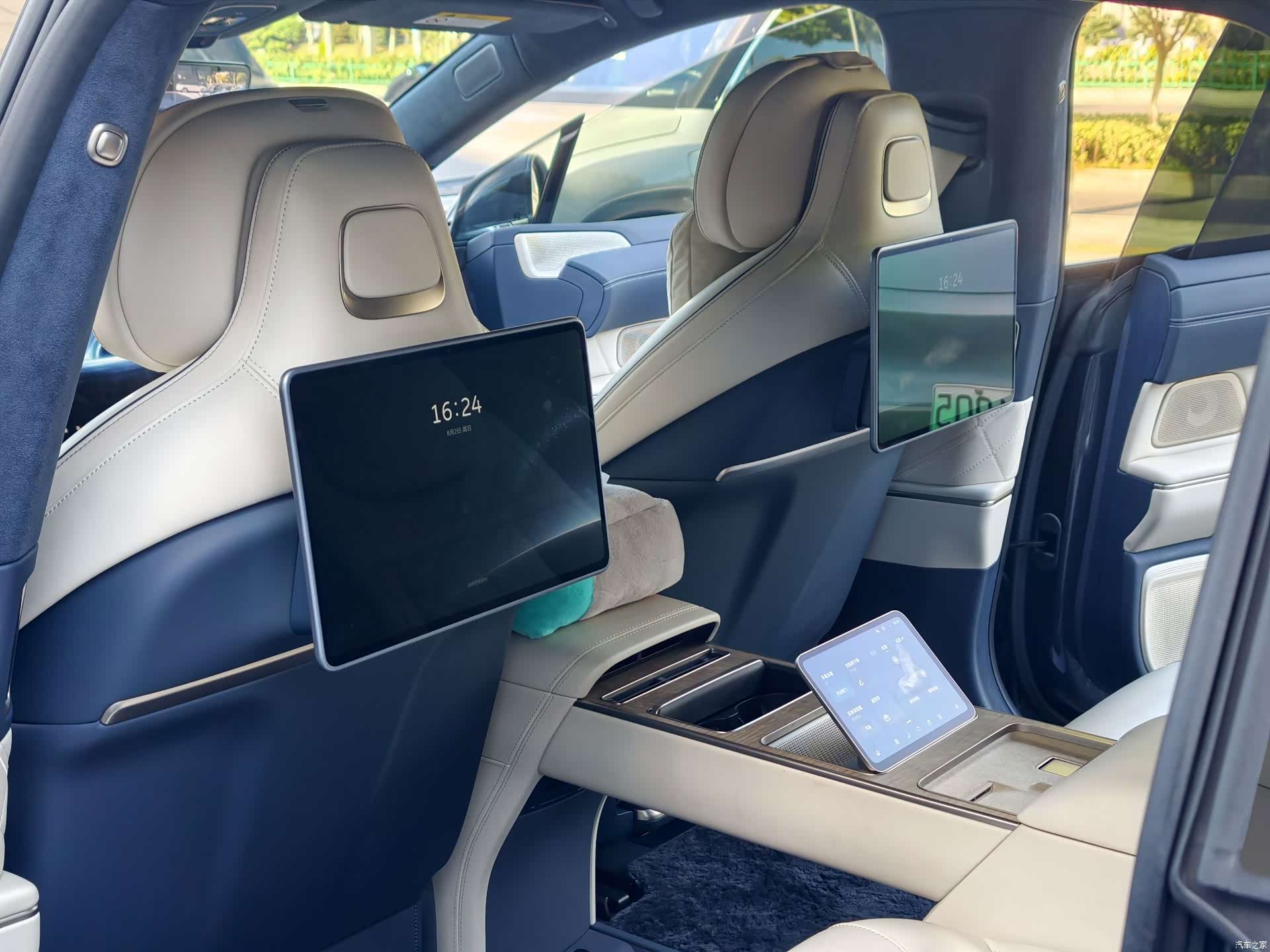 NIO ET9, 2025 10