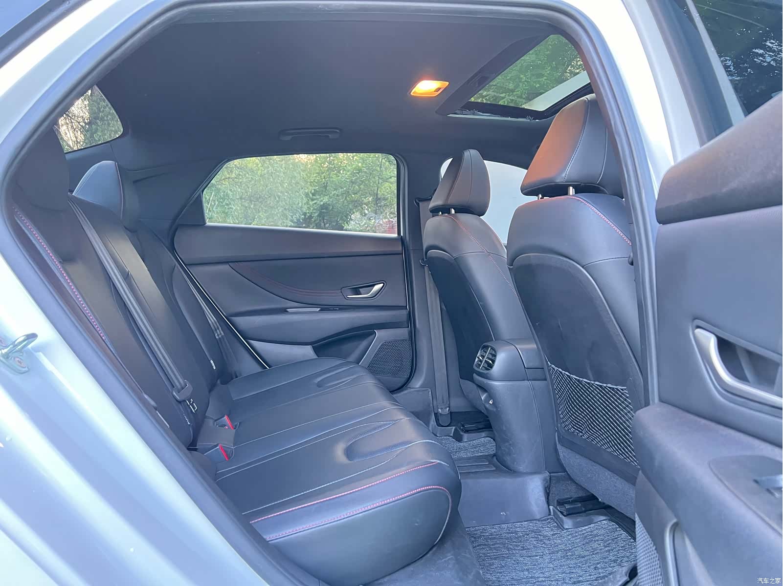 Hyundai Elantra, 2022 19