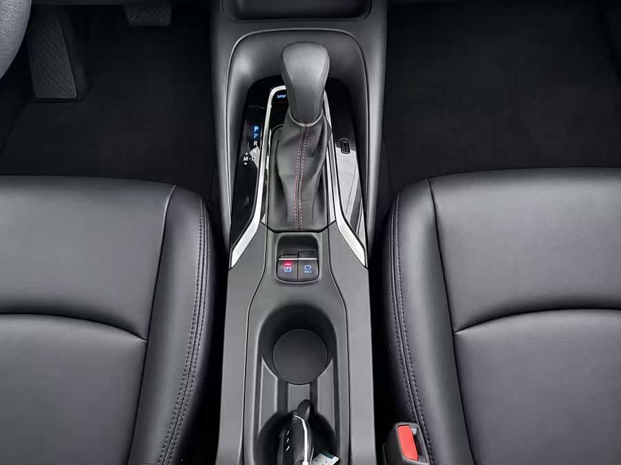 Toyota Corolla 2022, фото 13