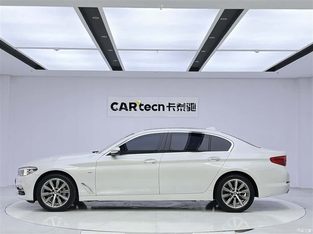 BMW 5 Series, 2018 8