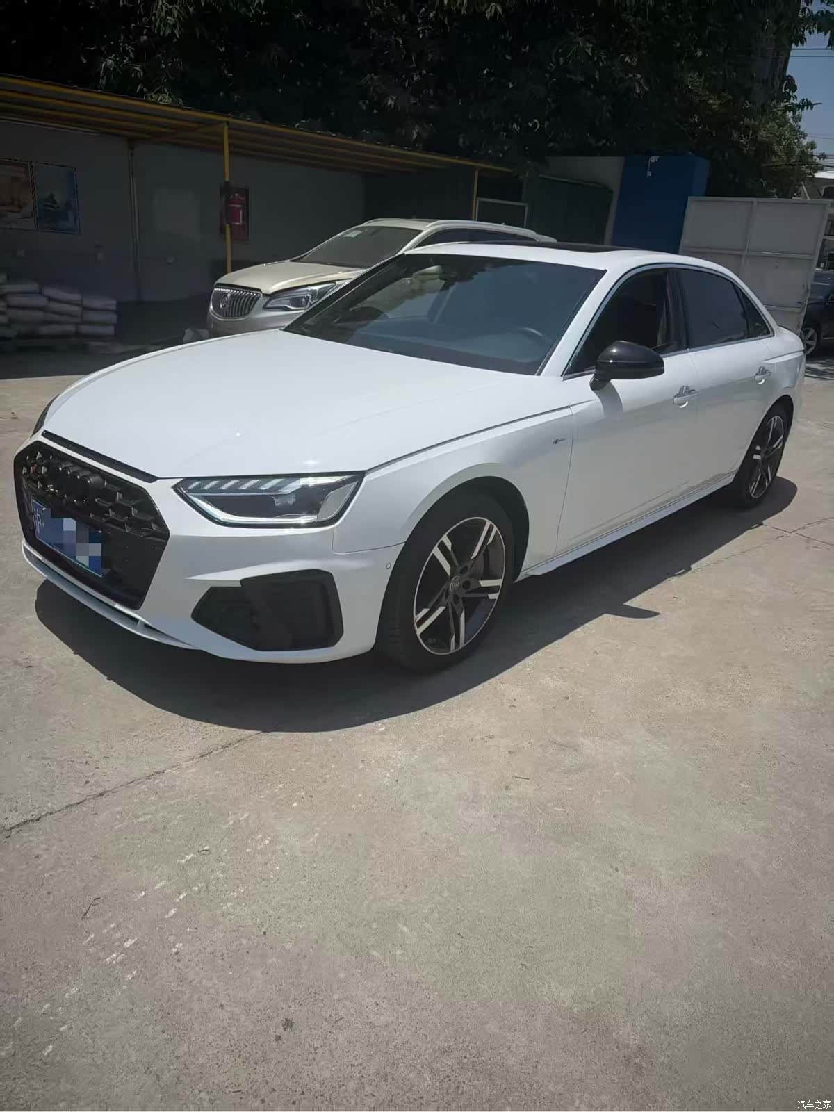Audi A4L, 2021 1